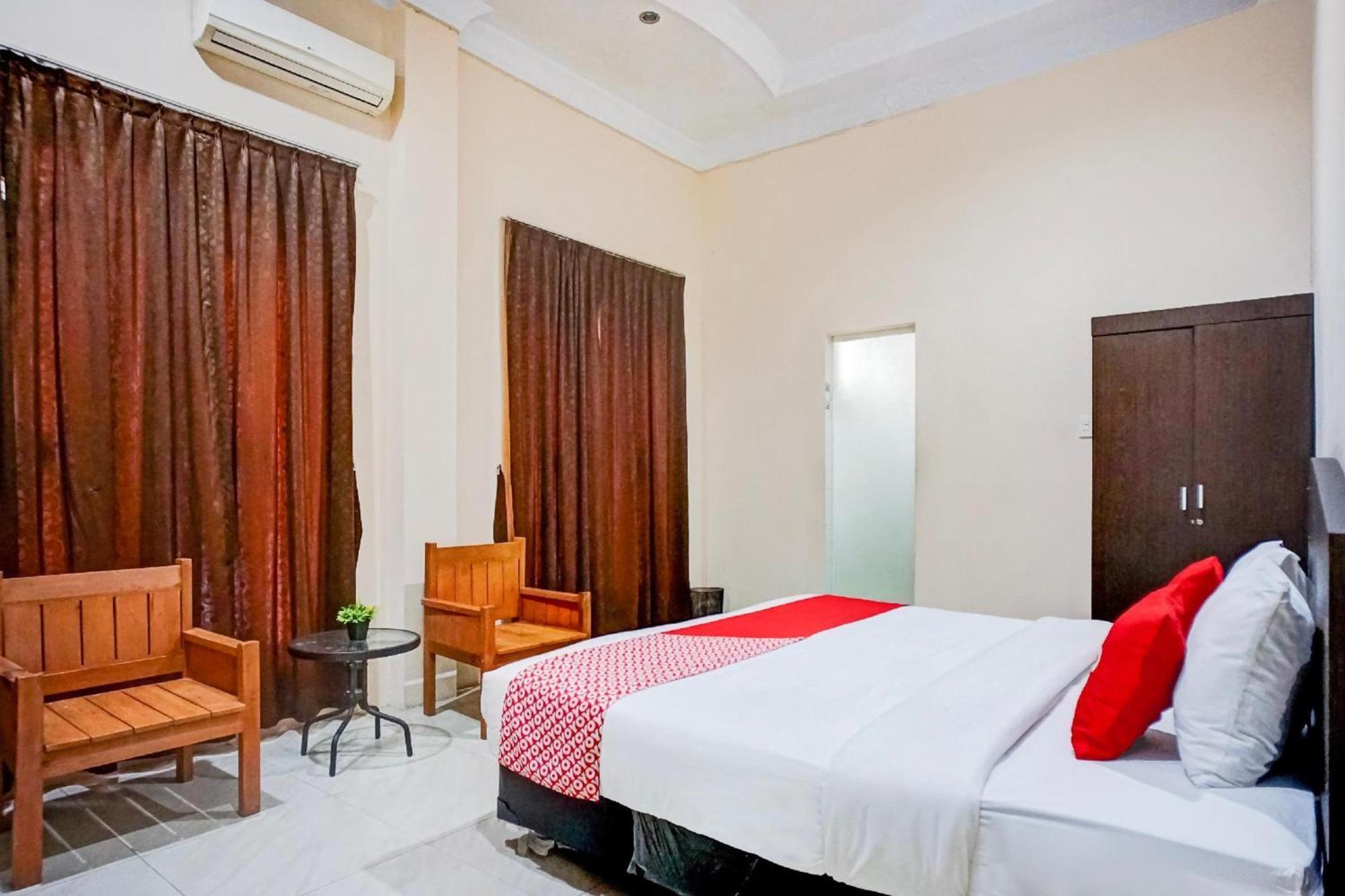 เรดดอร์ซ เนียร์ แกรนด์ พัลลาเดียม Hotel เมดาน ภายนอก รูปภาพ